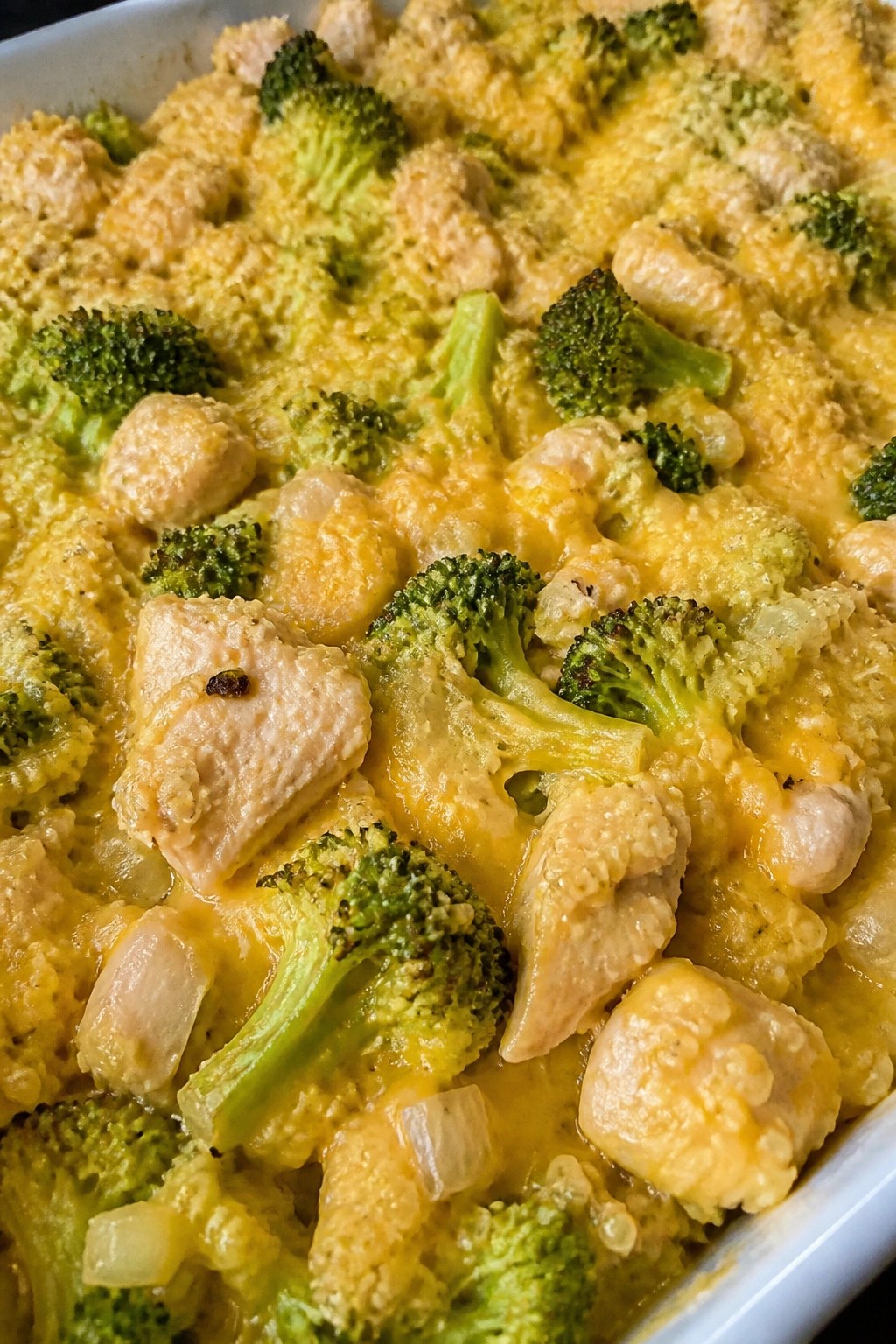 Cheesy Chicken Broccoli Quinoa Casserole