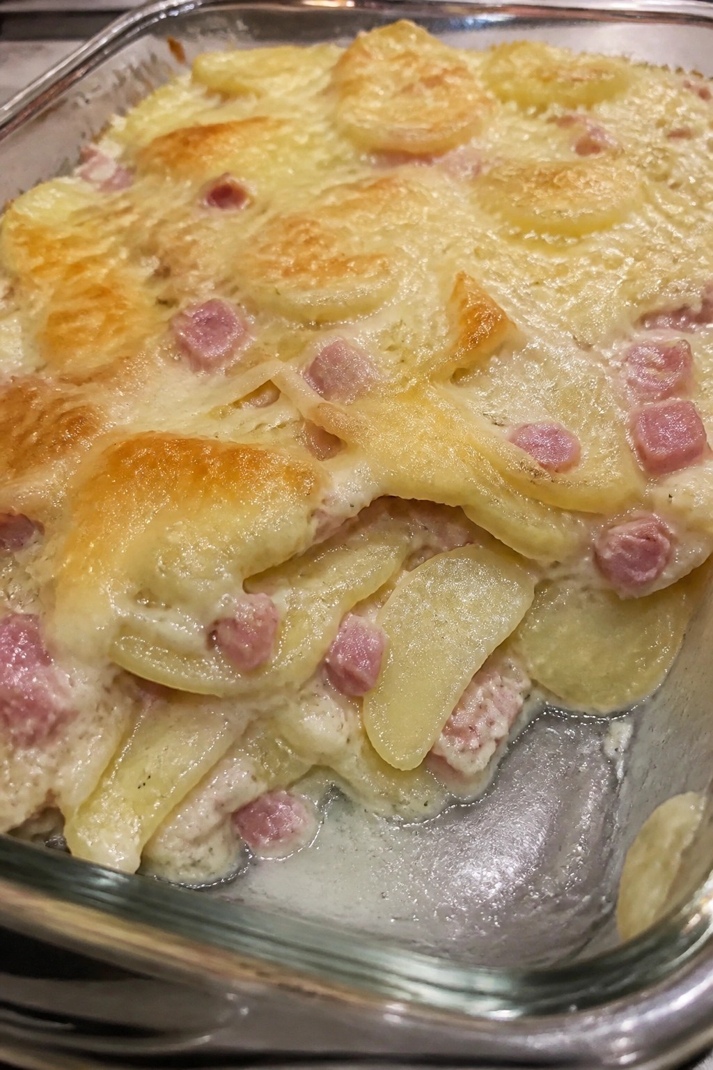 Ham, Potato, and Swiss Cheese Gratin Casserole