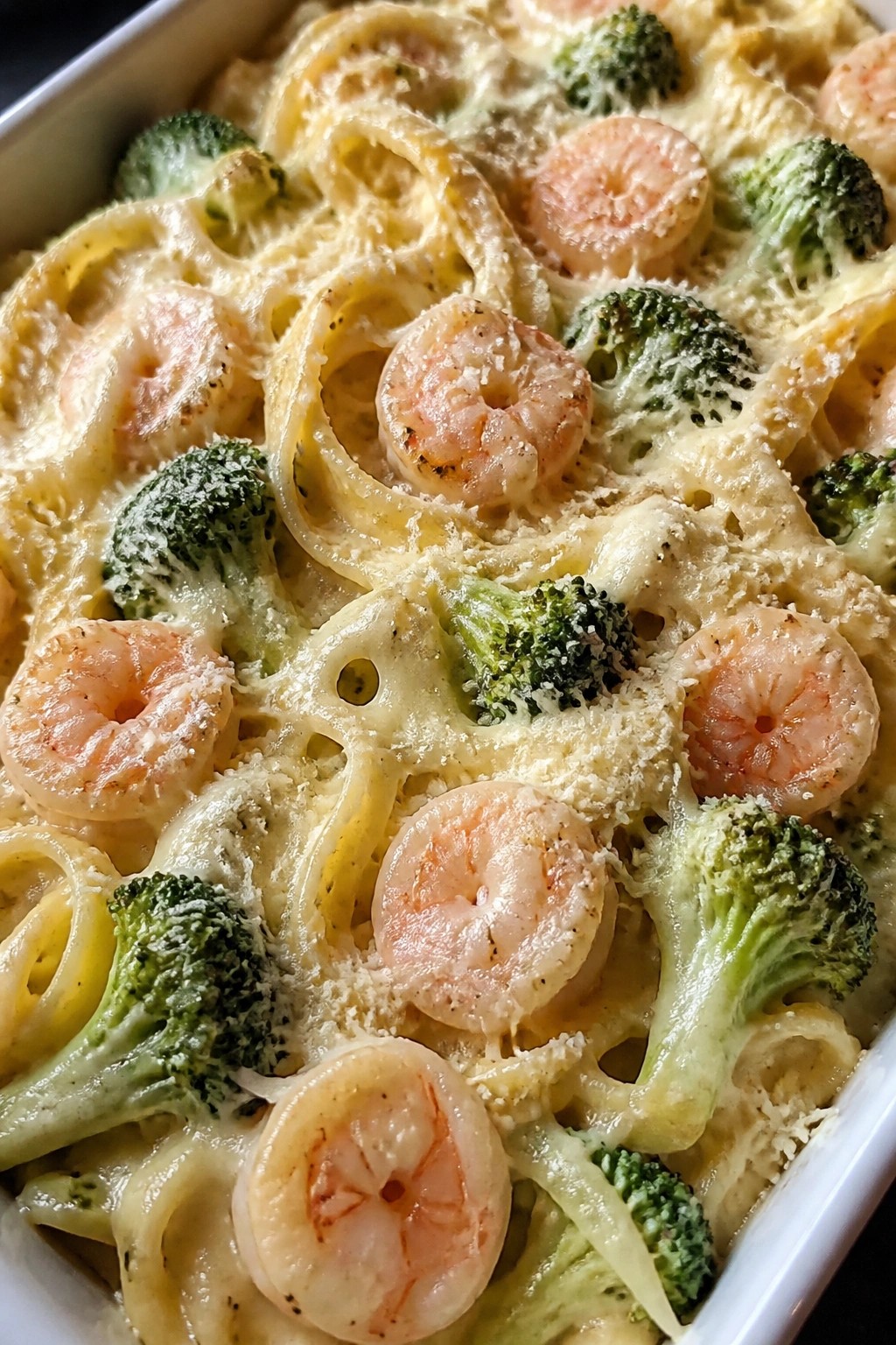 Creamy Shrimp Alfredo Casserole with Broccoli