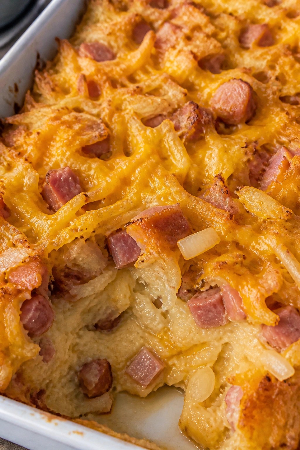 Cheesy Ham and Hash Brown Breakfast Casserole