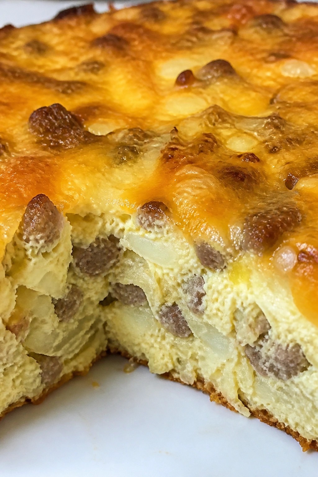 Classic Sausage and Hash Brown Breakfast Casserole