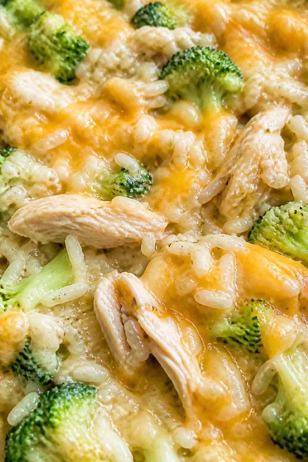 Cheesy Chicken Broccoli Rice Casserole