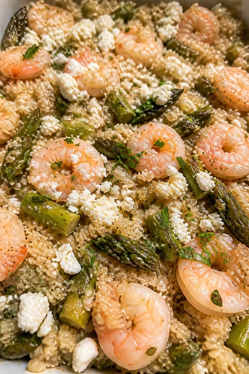 Garlic Herb Shrimp and Asparagus Quinoa Casserole