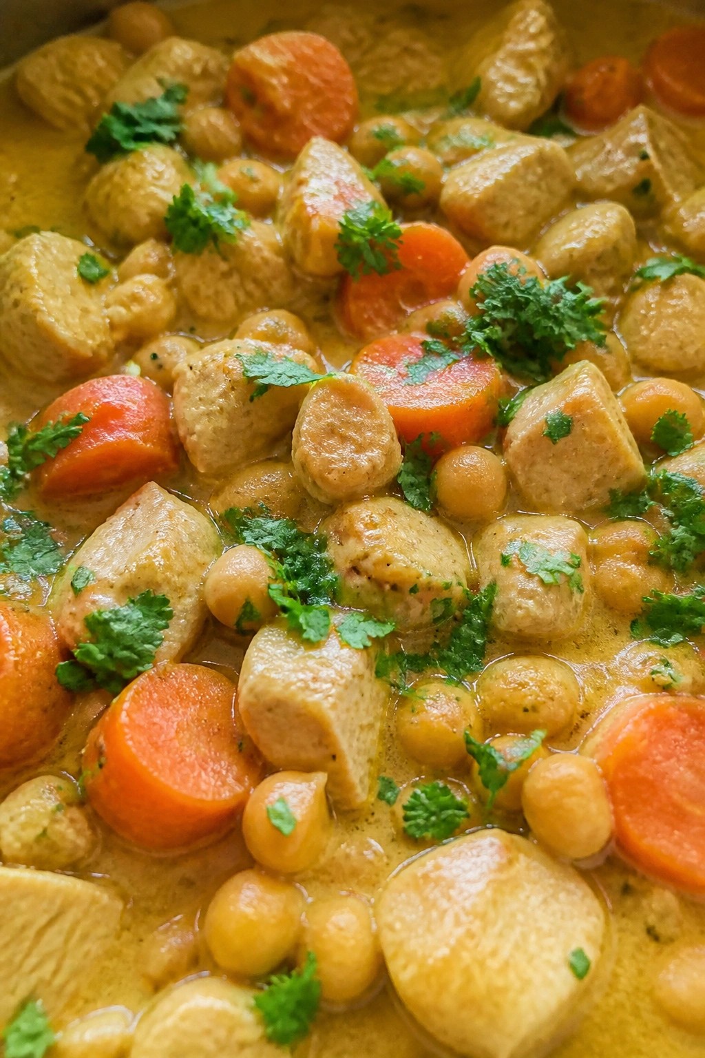 Curry Carrot Chickpea Chicken Casserole