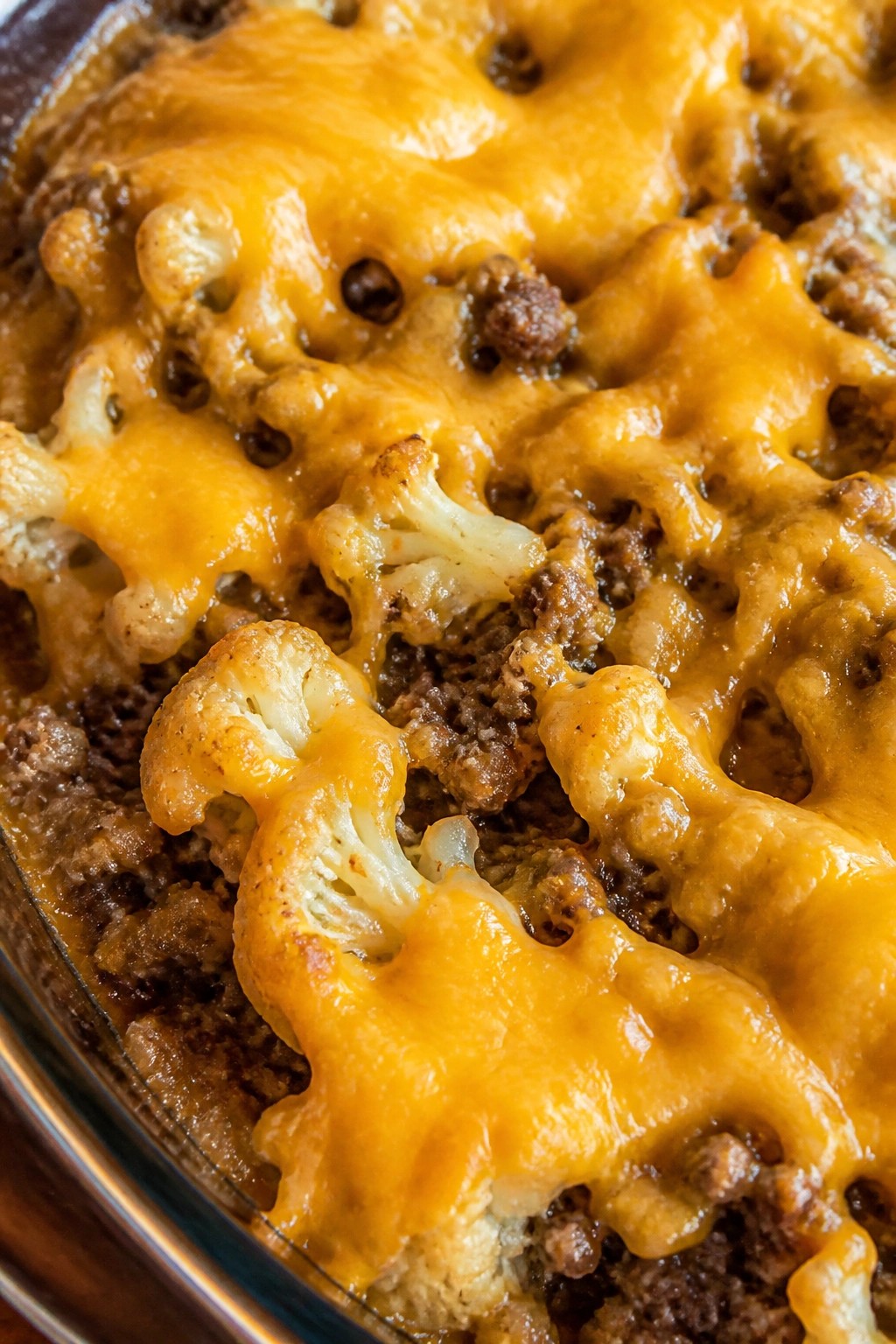 Beef and Cauliflower Cheeseburger Casserole