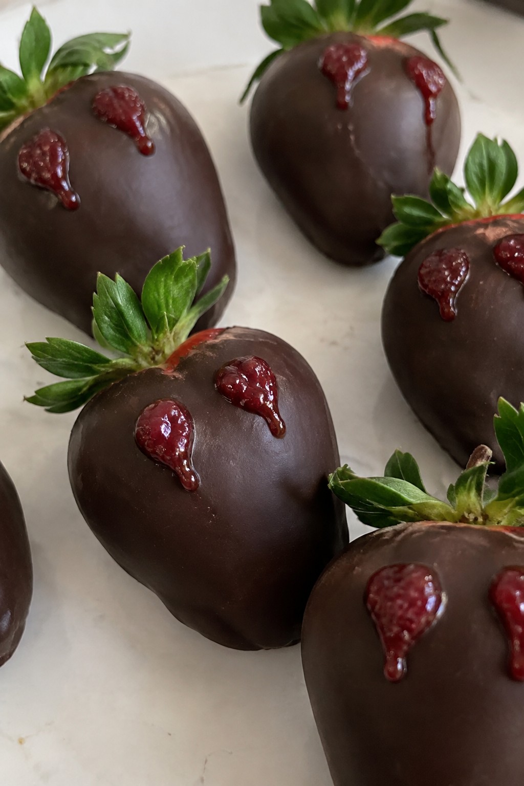 Vampire Strawberry Chocolate Bites