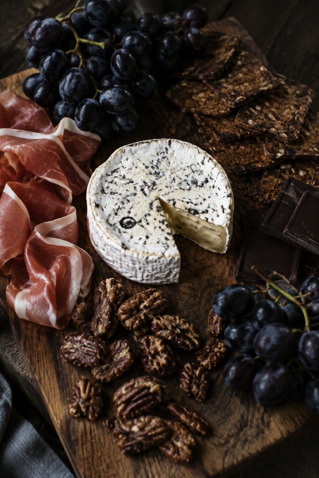 Black Truffle Brie with Candied Pecans Board
