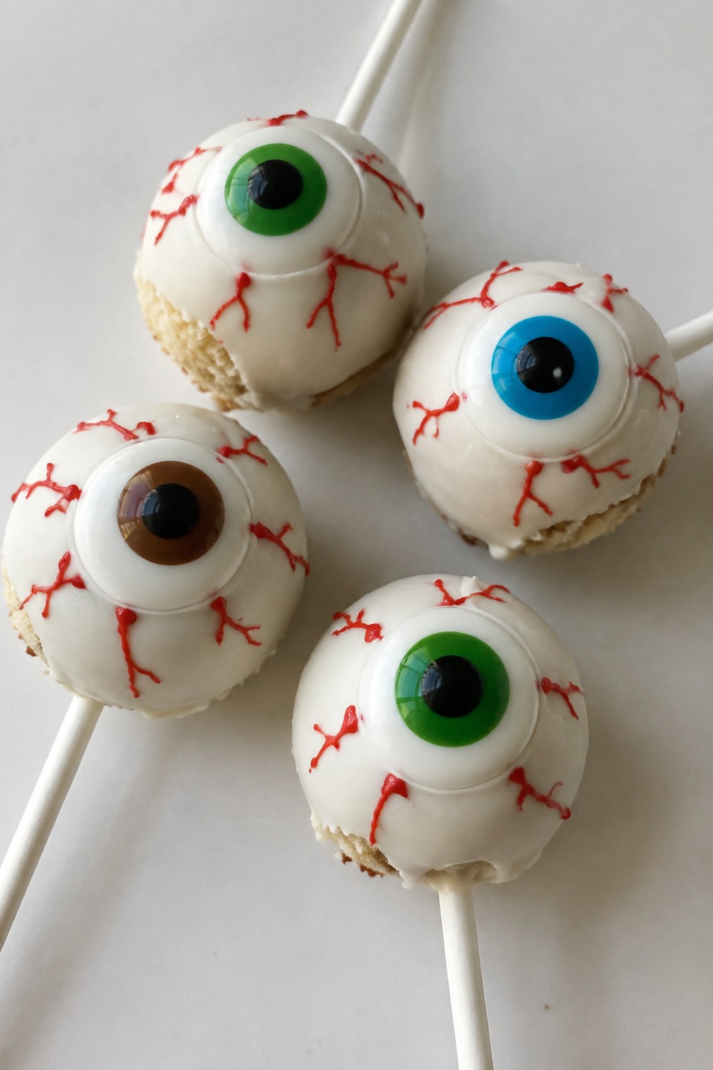 Monster Eyeball Cake Pops