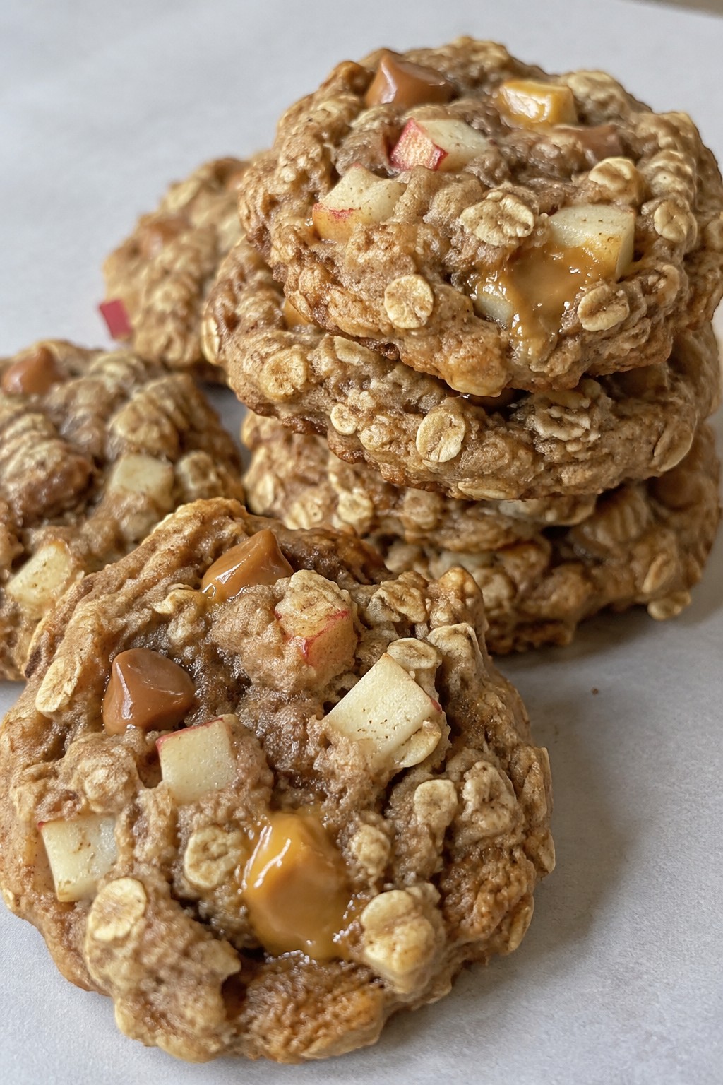 Caramel Apple Oatmeal Cookies
