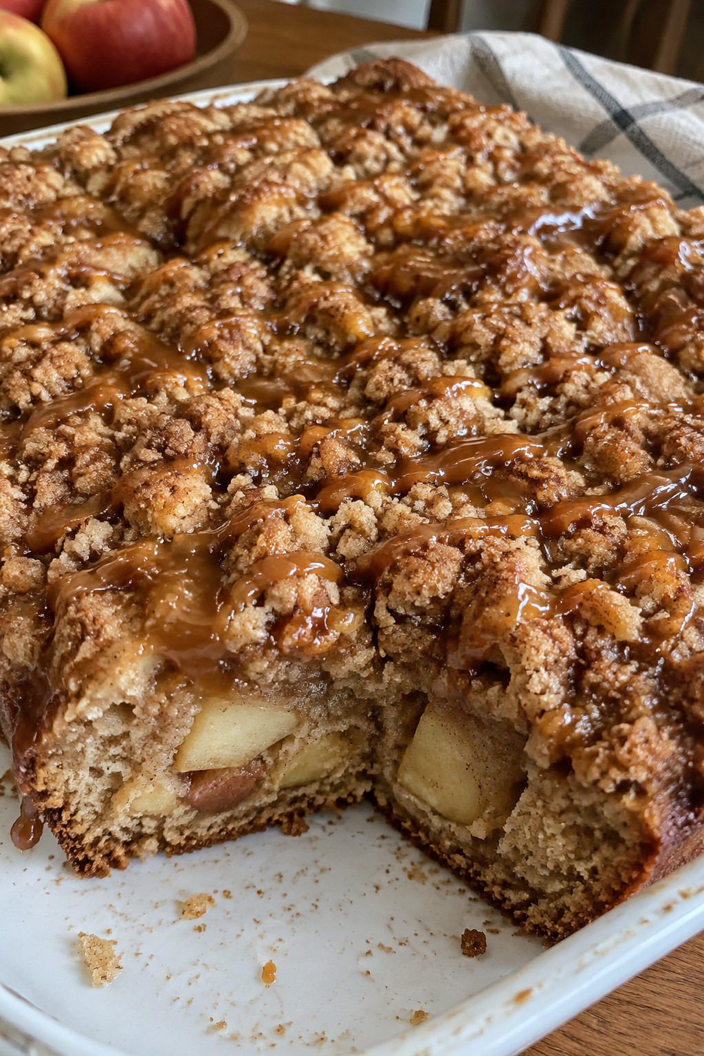 Caramel Apple Crumb Cake