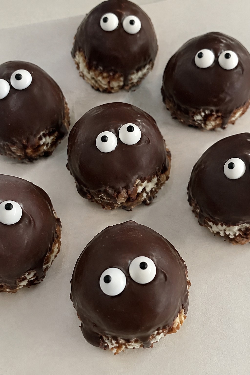 Haunted Gingerbread Truffle Balls