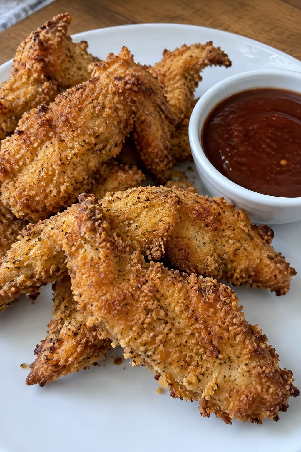 Crispy Bat Wing Chicken Tenders with Smoky BBQ Dip
