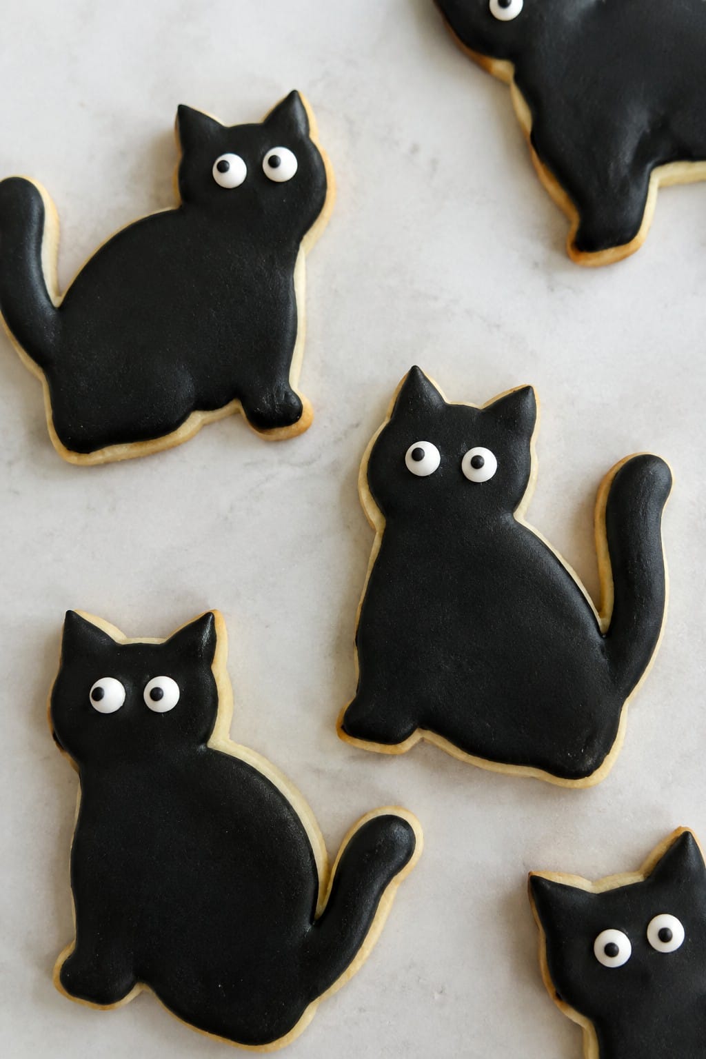 Black Cat Sugar Cookies with Royal Icing