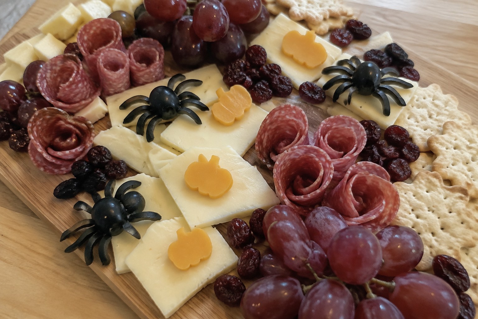 14 Halloween Charcuterie Board Ideas for a Boo-tiful Spread