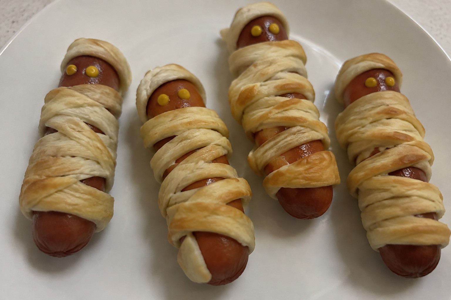 14 Halloween Food Ideas for a Kids’ Party They’ll Remember