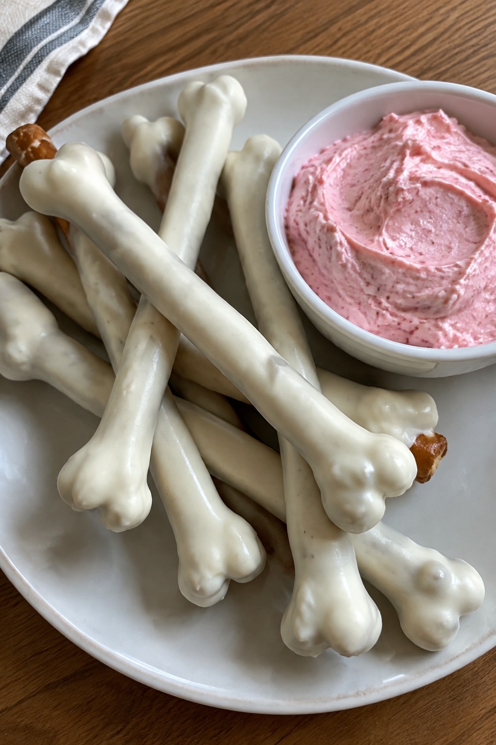 Skeleton Bone Pretzel Rods with Dip