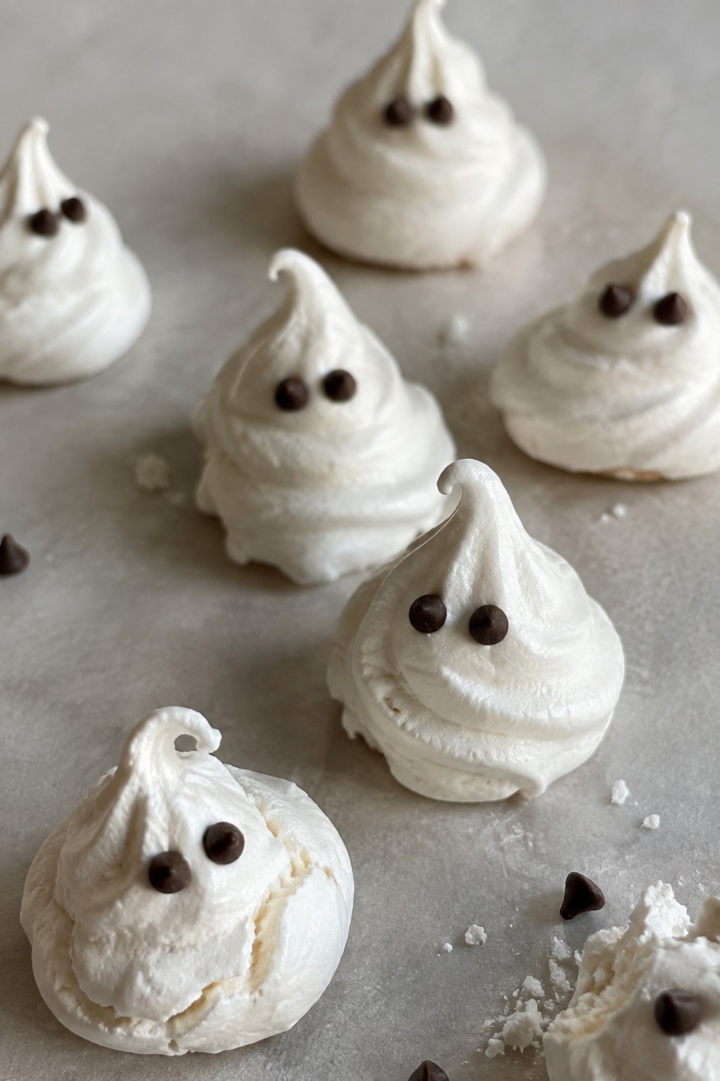 Ghostly Meringue Kisses
