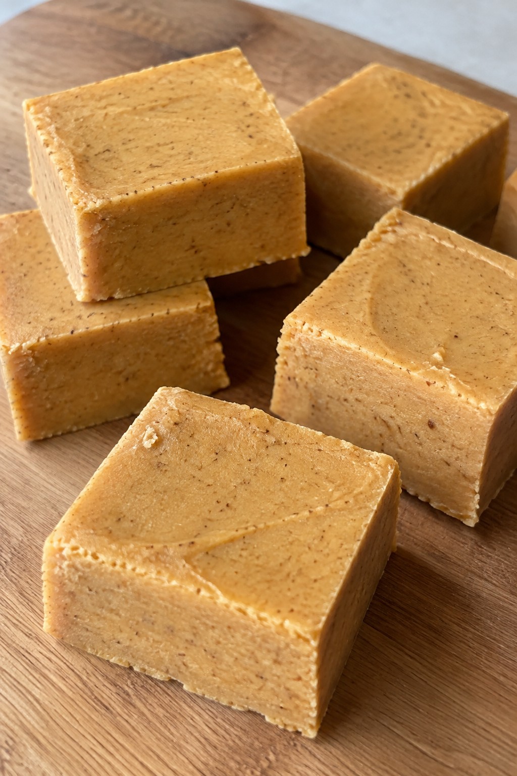 Pumpkin Pie Fudge Squares